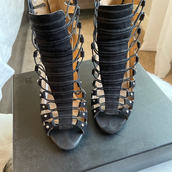 L.A.M.B. Falyn Lace Up Heel Booties Size 37.5 - Picture 2 of 6